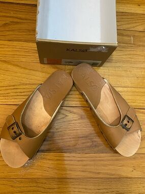 Kalso Earth Shoes Serenity in Tan Leather Cognac Buckle Slide Sandals 7.5